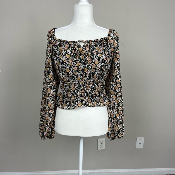 LUSH LONG SLEEVE BLACK FLORAL BLOUSE TIE NECK SMOCKED WAIST SIZE SMALL PETITE - Picture 6 of 16